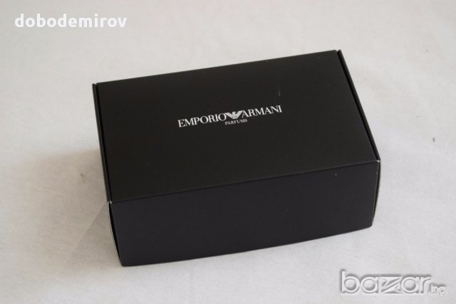 нови бели слушалки Emporio Armani оригинал, снимка 7 - Слушалки и портативни колонки - 15884618