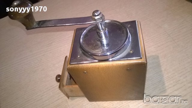 Kym=kym-красива ретро мелница-17х11х8см-внос швеицария, снимка 12 - Антикварни и старинни предмети - 18137449