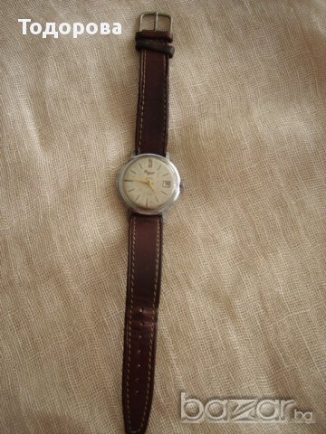 Продавам ръчни часовници-с единична цена от 10 до 25 лв. бройката. 