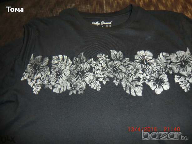 Тениска С Цветя, снимка 1 - Тениски - 13489011