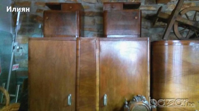 Дървен старинен гардероб, снимка 2 - Антикварни и старинни предмети - 20837746