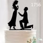 Двойка младоженци на колене Черен бял пластмасов топер украса табела за сватбена сватба торта, снимка 2