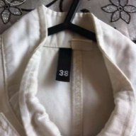 Бяло вталено дънково дамско сако H&M, снимка 3 - Сака - 11093122