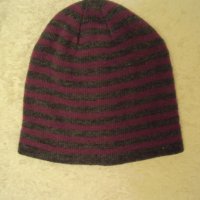 Детска зимна шапка, снимка 2 - Шапки, шалове и ръкавици - 18866212