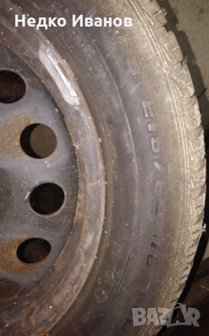 Гуми, снимка 3 - Гуми и джанти - 23393941