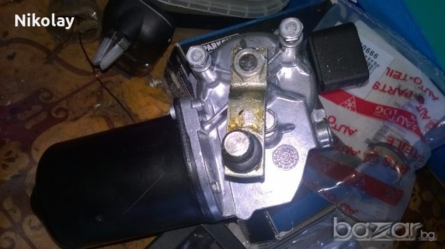 Моторче за предни чистачки за Ауди/Пасат Б5, снимка 2 - Части - 18856100