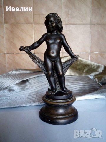 барокова статуетка-момиче