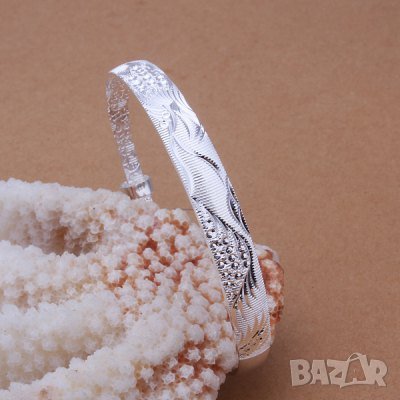 Стилна дамска грива, посребрена, снимка 3 - Гривни - 25196702