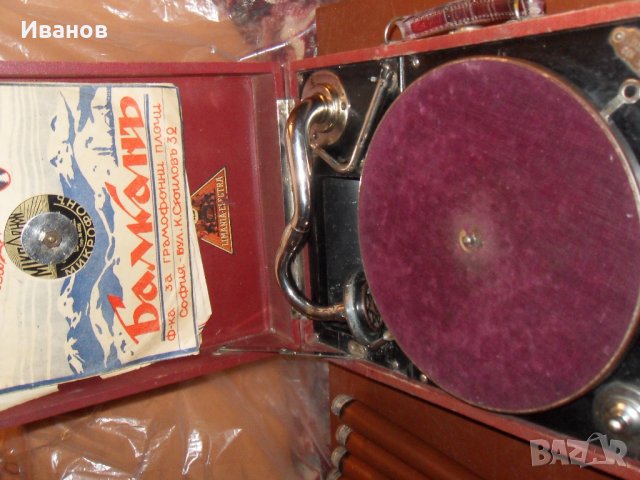 Продавам ретро грамофон в Други ценни предмети в гр. Димитровград -  ID12253245 — Bazar.bg