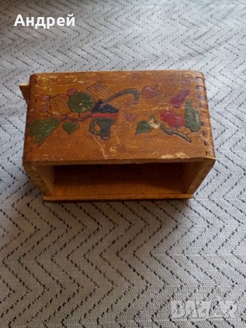 Стара дървена касичка, снимка 5 - Антикварни и старинни предмети - 23518317