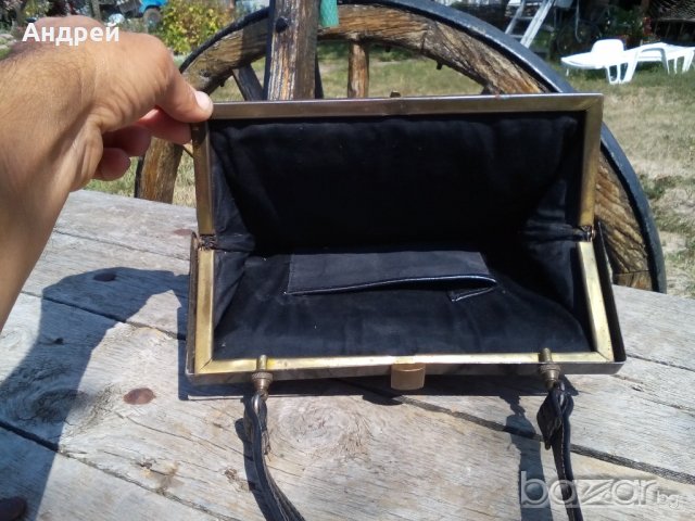 Стара Дамска чанта, снимка 6 - Антикварни и старинни предмети - 17939323