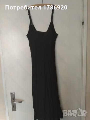 Черна рокля , снимка 3 - Рокли - 24689609