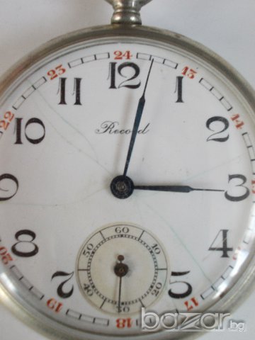 Часовник Record , снимка 2 - Антикварни и старинни предмети - 13023260