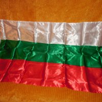 Български знамена българско национално знаме с герб трибагреник флаг шито от полиестерна коприна под, снимка 17 - Декорация за дома - 26105854