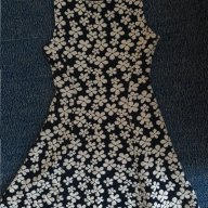 Красива нова рокля на бели цветенца H&M size 32, снимка 1 - Рокли - 18357983