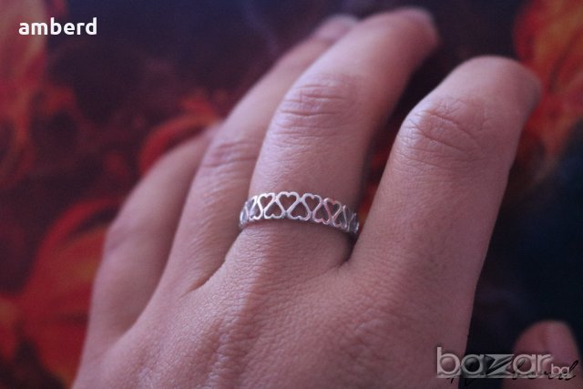 Изключително нежен сребърен пръстен R022