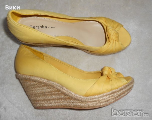 Обувки на платформа  Bershka патешко жълто , снимка 7 - Дамски ежедневни обувки - 21214791
