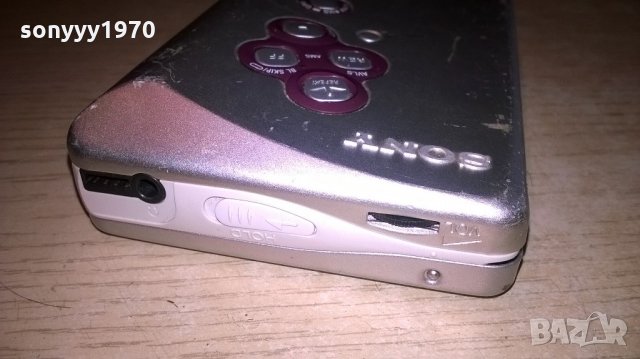 sony-walkman-reverse-aluminium-внос швеицария, снимка 13 - MP3 и MP4 плеъри - 21769753