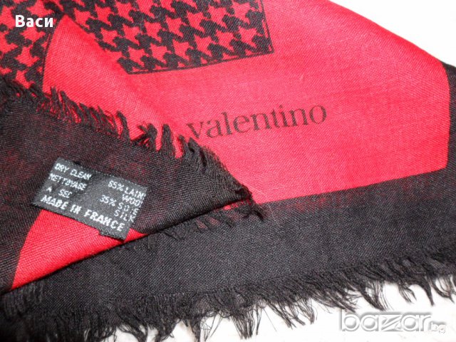 100% VALENTINO vintage автентичен дамски шал wool, silk Нов!, снимка 12 - Шапки - 13124213