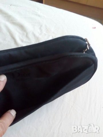  Малка чантичка или несесер за грим , снимка 2 - Чанти - 26133751