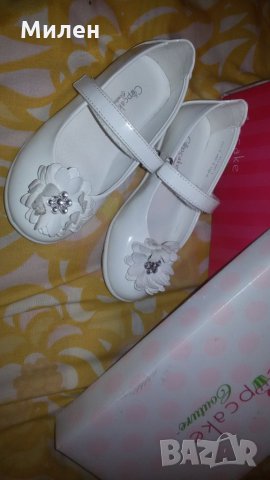 Бели детски сандали за момиче Deichmann Дайхман номер 25, снимка 4 - Детски сандали и чехли - 23742768