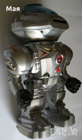 Сребрист робот - свети и говори, снимка 2 - Електрически играчки - 25453704