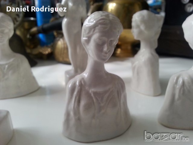 Лот Стари Италиански Порцеланови Статуетки, снимка 3 - Антикварни и старинни предмети - 16360279