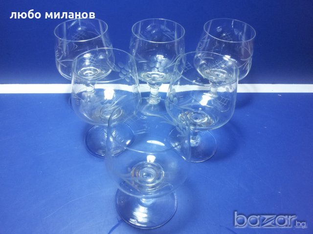 9 бр гравирани конячени чаши със столче 