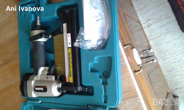 Пневматични такери, снимка 2 - Други инструменти - 22413861