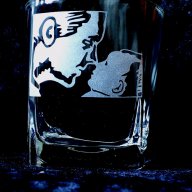 Гравирани чаши за уиски, снимка 11 - Ръчно изработени сувенири - 14516918