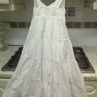 Бяла рокля с пайети Bluezoo за 4 г, снимка 2 - Детски рокли и поли - 11050479