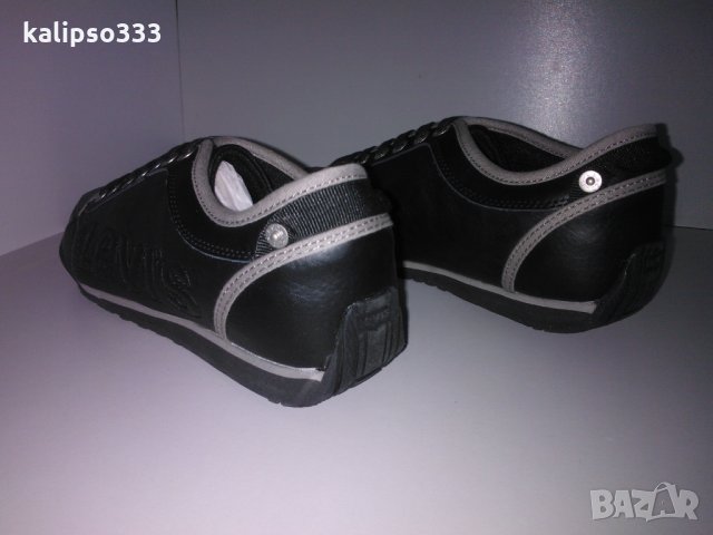 Levis оригинални обувки, снимка 4 - Маратонки - 24669377
