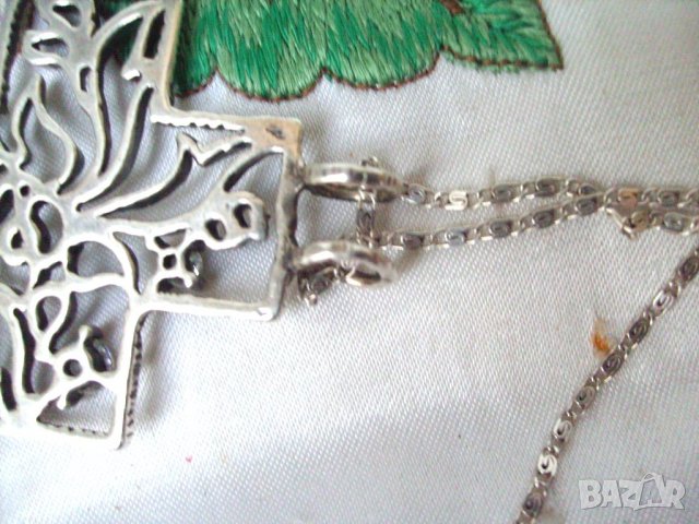 Прекрасин Сребърен Ажурен Кръст с Първокачествени Циркони, снимка 5 - Колиета, медальони, синджири - 24231915