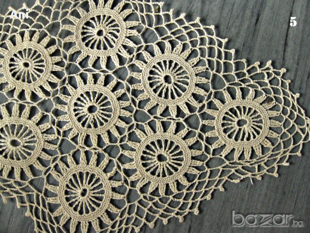 Ръчно плетени декоративни карета на една кука , снимка 17 - Декорация за дома - 15784628