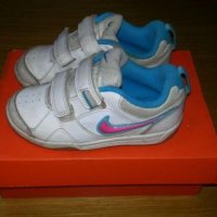 Детски маратонки за момиченце Nike - размер 26 (UK 8.5), снимка 1 - Детски маратонки - 22276765