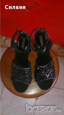 Louis Vuitton оригинални, снимка 2 - Дамски обувки на ток - 14073913