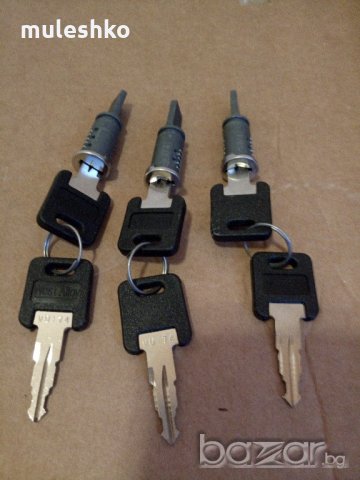 Патрони и брави за сервизни вратички, снимка 5 - Каравани и кемпери - 20514544