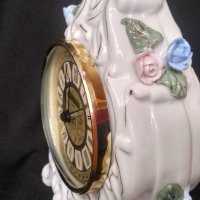 Красив порцеланов часовник, снимка 3 - Антикварни и старинни предмети - 32923472