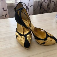 Невероятни сандали на ток с камъни Swarowski, снимка 1 - Дамски елегантни обувки - 36687893
