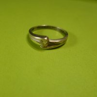 Сребърен пръстен с бял кристал, снимка 1 - Пръстени - 35421673