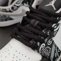 Nike Air Jordan 1 Low Bandana Grafitti Black White Grey Обувки Маратонки Кецове Номер 39 Размер Нови, снимка 2 - Маратонки - 39273607