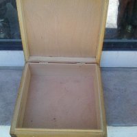 Стара българска пирографирана квадратна кутия за бижута, снимка 6 - Други ценни предмети - 37387426