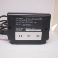 Оригинално зарядно Sony AC-V515 за батерии от серия NP-F, снимка 1 - Батерии, зарядни - 37442456