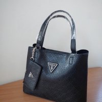 Дамска чанта Guess Код 1037, снимка 4 - Чанти - 44059369