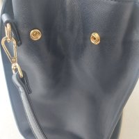 Дамска чанта синя, снимка 1 - Чанти - 43812762