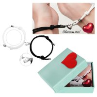 Подаръчен комплект „Обичам те“ с две магнитни гривни сърце, снимка 1 - Други - 43676021