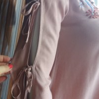 Риза/Блуза в цвят пепел от рози с бродерия и с отворени ръкави , снимка 3 - Ризи - 38277110
