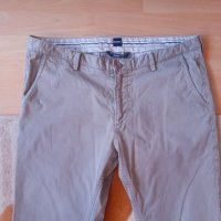 Оригинален Мъжки панталон HUGO BOSS раэмер L 52 , снимка 2 - Панталони - 37973651