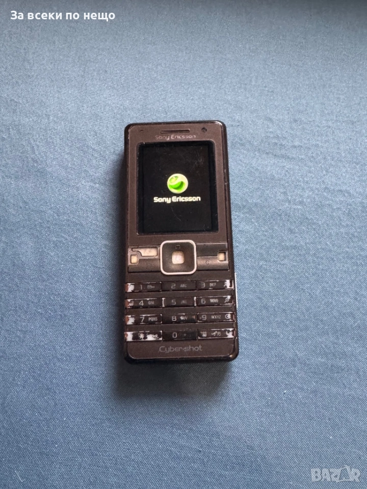 Sony Ericsson K770i , зарядно и 8ГБ мемори карта !, снимка 1