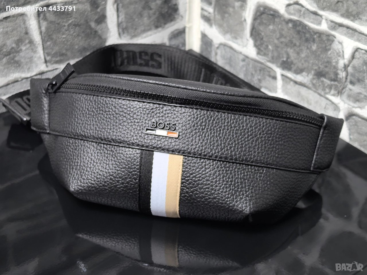 Hugo Boss чанта тип банан , снимка 1